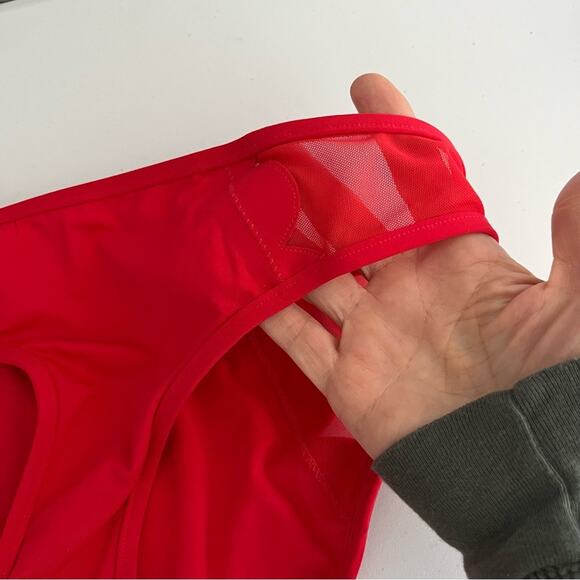 Seafolly Scalloped Hipster Bikini Bottom in Chilli Red Size 8US NEW - Picture 3 of 5